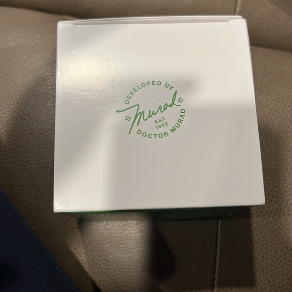 Murad Resurgence Retinal ReSculpt Body Treatment - Picture 2 of 5